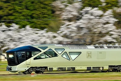 TRAIN SUITE 四季島外観